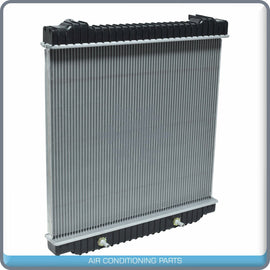 NEW Radiator fits Ford E-350 Club Wagon, E-350, E-450  QU - Qualy Air