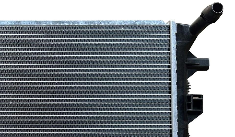 New Intercooler for Jetta HY (13-16) Jetta 1.4T (16-18) Passat 2.0TD (12-14)