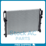 Radiator for 07-11 Mercedes-Benz Cls550 V8 5.5L / 07-09 E320 V6 3.0L