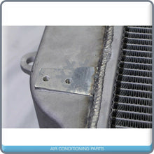 Load image into Gallery viewer, Radiator (22818-FRT) New AN402264 fits John Deere Sprayer R4030 R4045... QAC