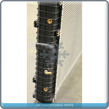 Cargar imagen en el visor de la galería, Radiator fits 2007-2009 Freightliner Sterling Cascadia 0526678001 05... QAC