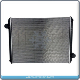 New Radiator fits International Navistar 5000 5500 5600 5900 8000 8100 92..