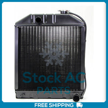 Cargar imagen en el visor de la galería, Radiator w/Cap fits Ford Tractor 5000 5100 5600 6600 C7NN8005 C7NN800... QAC