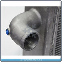 Load image into Gallery viewer, New Radiator fits John Deere Tractors 8100, 8200, 8210, 8300, 8310, 8400.. QAC