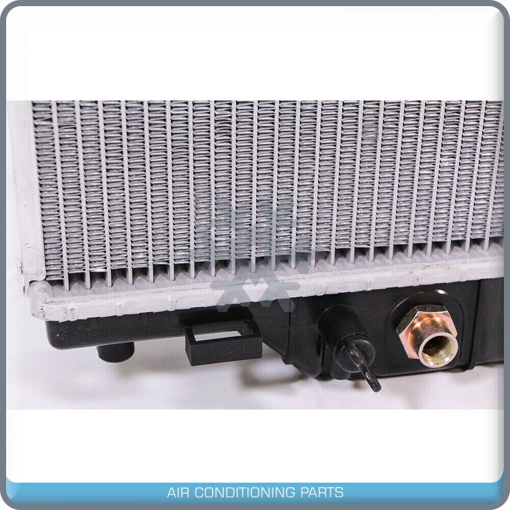 Radiator fits Ford F250 F350 Super Duty 6.8L 7.3L 4C3Z8005EB QAC