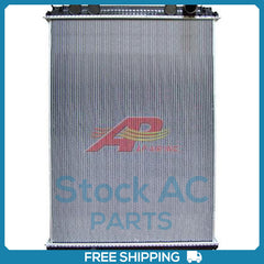 New Radiator for Flow Plastic/Aluminum without Oil CoolerFreightliner High