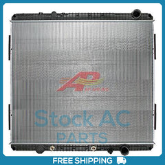 New Radiator for with Oil CoolerFreightliner OE# A0529628014