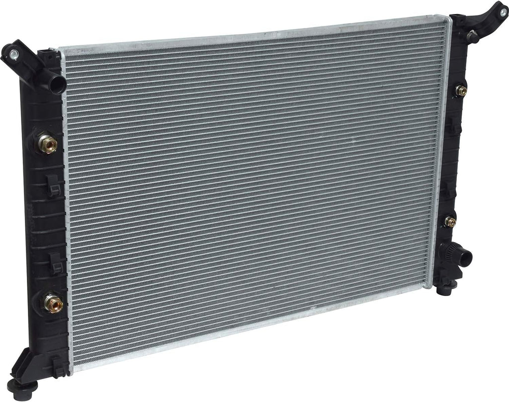 Radiator for Chevrolet Silverado 2500 3500, GMC Sierra 2500, 3500 2011-2019 6.0L - Qualy Air