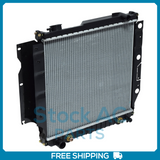 Radiator for 05-06 Jeep Wrangler L4 2.4L L6 4.0L