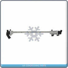Load image into Gallery viewer, NEW Radiator for Chevrolet Equinox 2006 to 2009 / Pontiac Torrent - 2006 to 2009 - Qualy Air