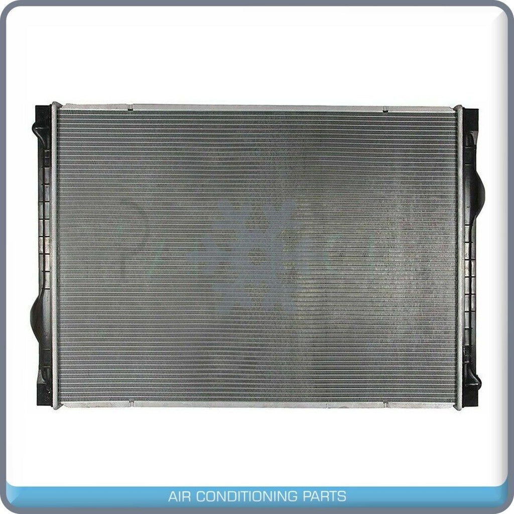 NEW Radiator for International 8100 8300 8600 9000 9400 - 1995 to 2003 - Qualy Air