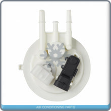 Load image into Gallery viewer, Electric Fuel Pump for Chevrolet Express 3500 / GMC Savana 3500 QOA - Qualy Air