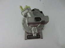 Cargar imagen en el visor de la galería, A/C Compressor OEM 10SR17C for Jeep Commander QR - Qualy Air