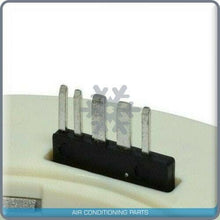 Load image into Gallery viewer, New A/C Blower Motor Resistor For INTERNATIONAL/NAVISTAR 3200/8600 - Qualy Air