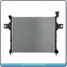 Load image into Gallery viewer, NEW Radiator for Jeep Commander / Jeep Grand Cherokee 5.7L - 2005 to 2010 - Qualy Air