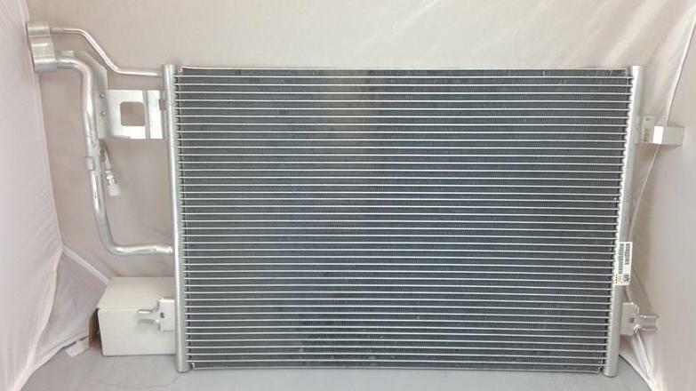 A/C Condenser for Volkswagen Passat GLS 4 Motion 2.8L, Passat GLX 4 Motion... QR - Qualy Air