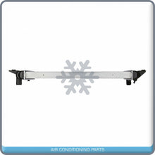 Load image into Gallery viewer, New Radiator for Chevrolet Silverado / GMC Sierra 2500 HD, 3500 6.6L - Qualy Air