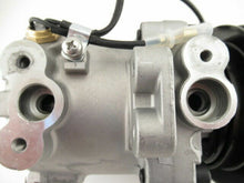 Cargar imagen en el visor de la galería, A/C Compressor SV06E fits Kubota KX080-3, KX121, KX121-3 - Qualy Air
