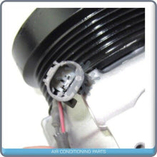 Cargar imagen en el visor de la galería, A/C Compressor OEM Denso 7SEU17C for Mercedes-Benz SL500 QR - Qualy Air
