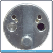 Cargar imagen en el visor de la galería, New A/C Receiver Drier fits Nissan UD - OE# 92103NY00B - Qualy Air