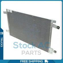 Load image into Gallery viewer, A/C Condenser for Kenworth T2000, T700, T800, W900 / Peterbilt 367, 387, 3.. - Qualy Air