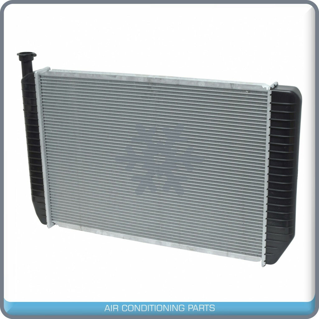 NEW Radiator fits Chevrolet P30 / GMC P3500  QU - Qualy Air