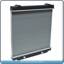 Cargar imagen en el visor de la galería, NEW Radiator fits Ford E-350 Club Wagon, E-350, E-450  QU - Qualy Air