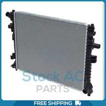 Cargar imagen en el visor de la galería, NEW Radiator fit Ford Crown Victoria / Lincoln Town Car / Mercury Grand Ma..  QU - Qualy Air