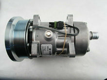 Cargar imagen en el visor de la galería, A/C Compressor OEM Sanden SD7H15 fits New Holland / Shuttlebus and - Qualy Air