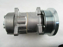 Cargar imagen en el visor de la galería, A/C Compressor OEM Sanden SD7H15 fits New Holland / Shuttlebus and - Qualy Air