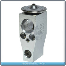 Load image into Gallery viewer, New OEM A/C Compressor 2005-10 Hino 238 258 268 7.7L-drier and valve included - Qualy Air