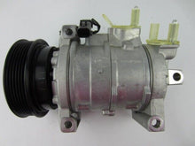 Cargar imagen en el visor de la galería, A/C Compressor OEM 10SR17C for Jeep Commander QR - Qualy Air