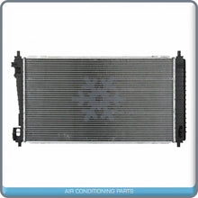 Cargar imagen en el visor de la galería, NEW Radiator for Lincoln Continental 4.6L - 1995 to 2002 - Qualy Air