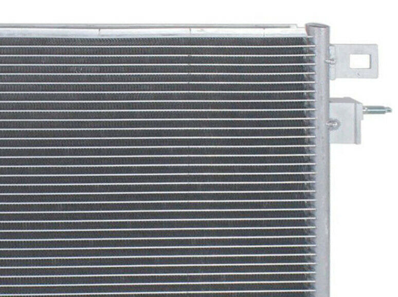 A/C Condenser for Cadillac XT5, XT6 / Chevrolet Blazer / GMC Acadia QR - Qualy Air