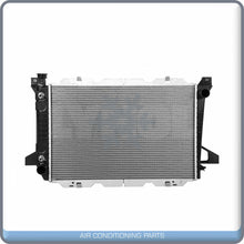 Cargar imagen en el visor de la galería, NEW Radiator for Ford F Super Duty, F-350, F53, Bronco, F-150, F-250.. QL - Qualy Air