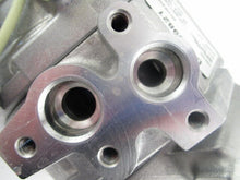 Cargar imagen en el visor de la galería, A/C Compressor OEM Denso 10S15C for Agco / Case IH / Caterpillar / John / ... QR - Qualy Air