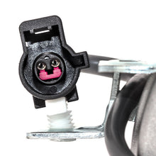 Cargar imagen en el visor de la galería, NEW A/C COMPRESSOR for Land Rover LR3 4.4L - 2005 to 2009 - OE# LR012593 - Qualy Air