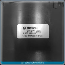 Cargar imagen en el visor de la galería, New OEM BOSCH Blower Motor w/ Fan Assembly 24 Volt - OE# 0130063814 - Qualy Air