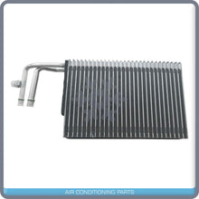 Load image into Gallery viewer, New A/C Evaporator for International 4400, LoneStar ProStar, WorkStar 7600.. - Qualy Air
