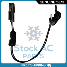 Load image into Gallery viewer, New OEM Thermostatic Switch Sensor for Ford Mustang 2015-2016 - OE# T91759315262 - Qualy Air