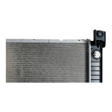 Cargar imagen en el visor de la galería, Radiator for Chevy Silverado 1500 Tahoe Suburban 1500 GMC Sierra 1500 Yukon 5.3L - Qualy Air