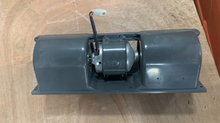 Load image into Gallery viewer, New A/C Universal Blower Motor - 2 Vents - 12V - Qualy Air