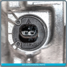 Cargar imagen en el visor de la galería, New OEM AC Compressor for Ford Expedition/ Lincoln Navigator 3.5L - 2018 to 2021 - Qualy Air