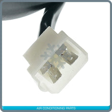 Cargar imagen en el visor de la galería, New A/C Blower Motor Assembly 12V / 3 Speed - OE# 008-A100-93D - Qualy Air