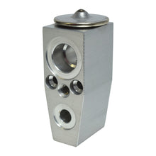 Cargar imagen en el visor de la galería, New A/C Expansion Valve fits Chevrolet Impala - 2014 to 2020 - OE# 22980946 QR - Qualy Air