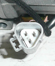 Cargar imagen en el visor de la galería, A/C Compressor OEM Denso 10PA15L for Toyota RAV4 QR - Qualy Air