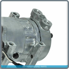 Cargar imagen en el visor de la galería, NEW A/C Compressor for Kenworth T800, W900/ Peterbilt 379, 387 - OE# F696002122 - Qualy Air