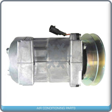Cargar imagen en el visor de la galería, New OEM A/C Compressor for Ford/New Holland H9870 BALE WAGON - OE# 87430122 - Qualy Air