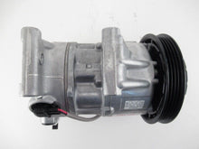 Cargar imagen en el visor de la galería, A/C Compressor OEM Denso 5TSE10C for Toyota Yaris, Yaris R QR - Qualy Air