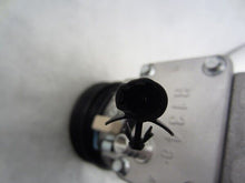 Cargar imagen en el visor de la galería, A/C Compressor OEM Denso 10PA17C for Jaguar XK8, XKR QR - Qualy Air